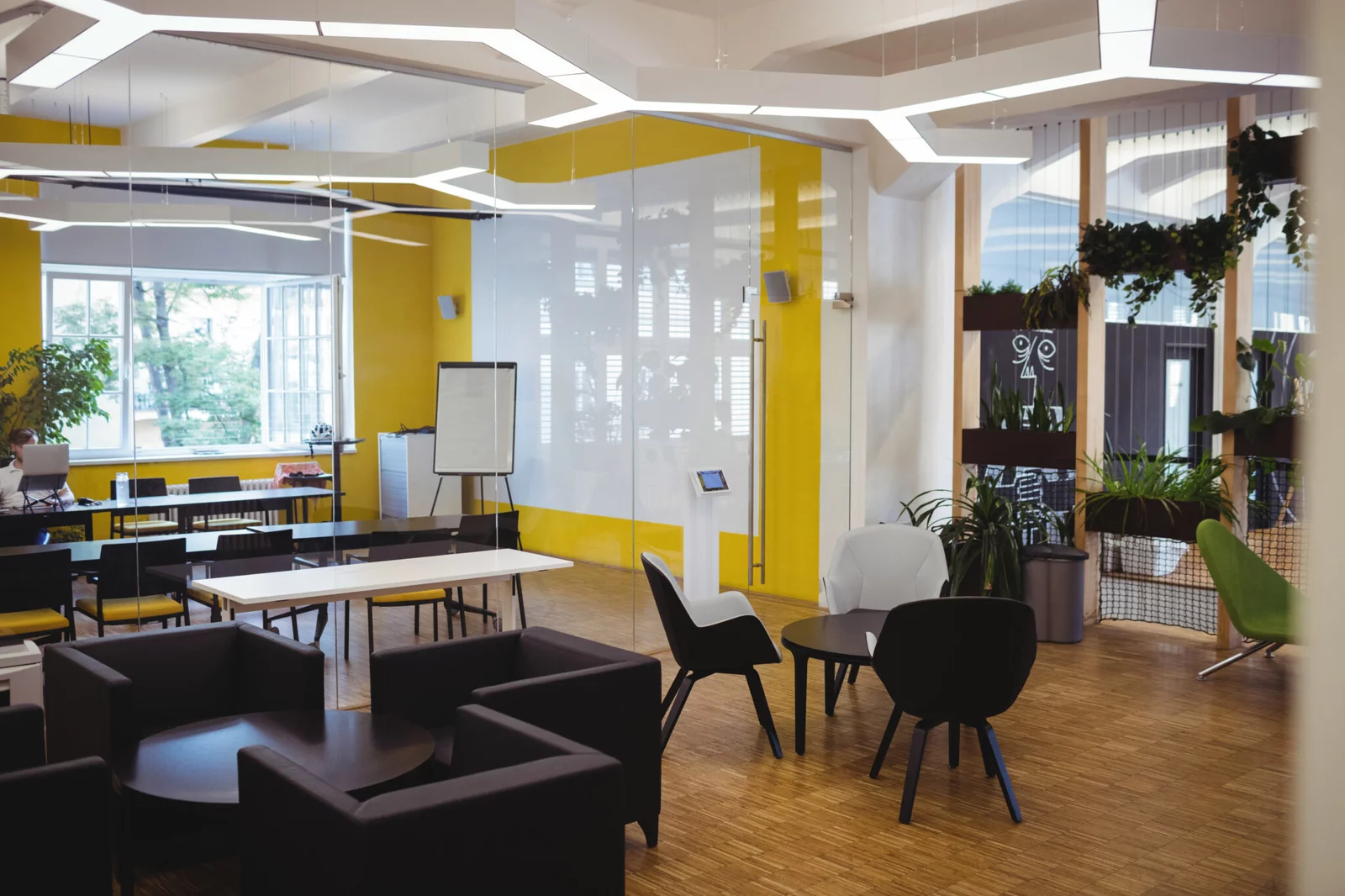 Top 5 Tips For Finding a Good Office Interior Design!